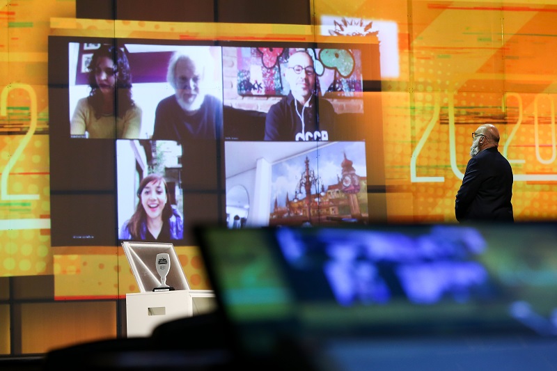 Ruy Guerra marca presença na manhã de debates